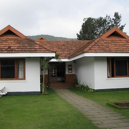 Hotel Silver Crest Thekkady Exterior photo